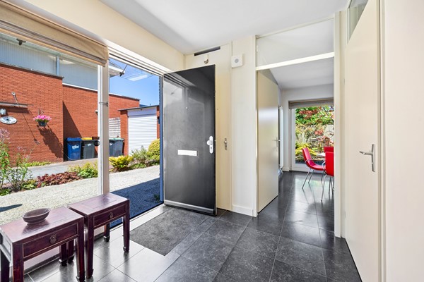 Medium property photo - Beekjufferhof 9, 2492 RD The Hague